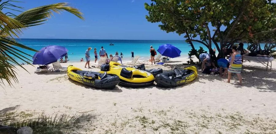 All-in-one day at Ffryes Beach with Swimming and Lunch Tour - Three hours at Ffryes Beach