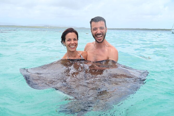 ANTIGUA FROM TOP TO BOTTOM: Stingray City, Beach, lunch & more... - Guides can make the road time count