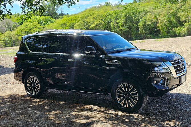 Biggvee Premium Airport One Way Transfer - A private vehicle makes the biggest difference for small groups
