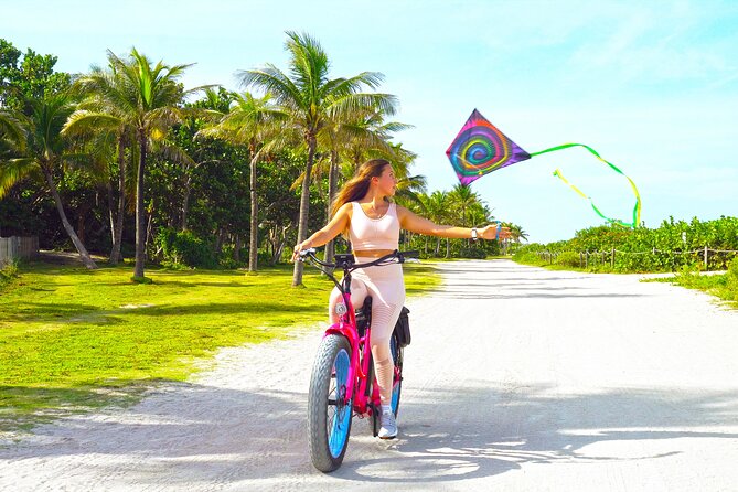 E-Bike Tour of Antigua Forts and Beaches - Guides who make the short route worthwhile