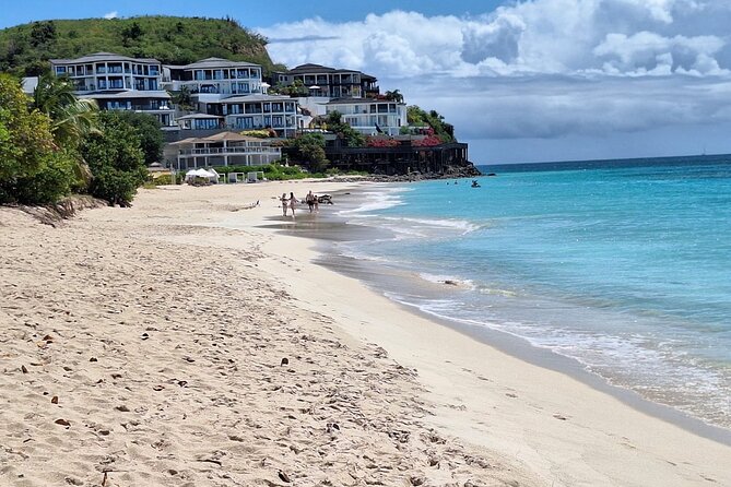 Island Tour - Devil’s Bridge on Antigua’s Atlantic coast