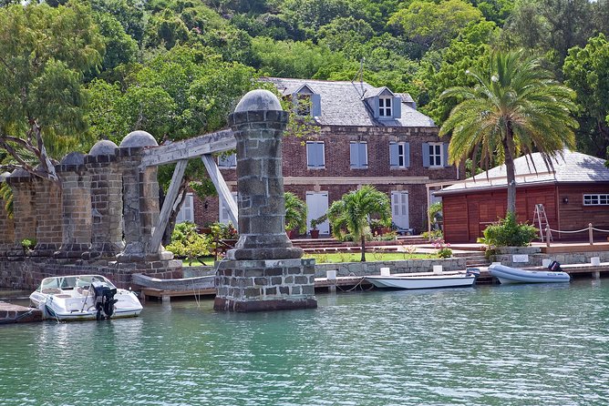 Power 360 Sightseeing and Snorkel Cruise Antigua - The first 20 minutes across the Atlantic