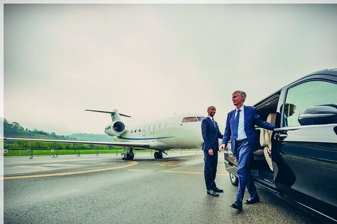 Private Round Trip Transfer From Antigua Airport to St. James's Club & Villas - Finding Eagle Transfers outside V.C. Bird Airport