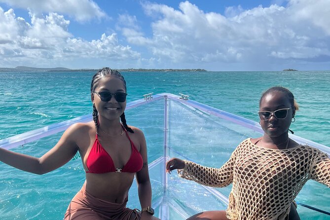 Reef Explorers Transparent Boat and Beach Tour - What the crew can and cannot control