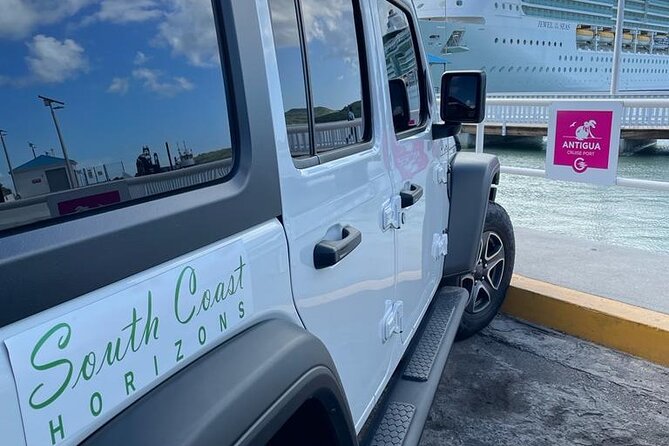 SoCoHo Luxe Private Jeep Wrangler Tour - The guides shape the day